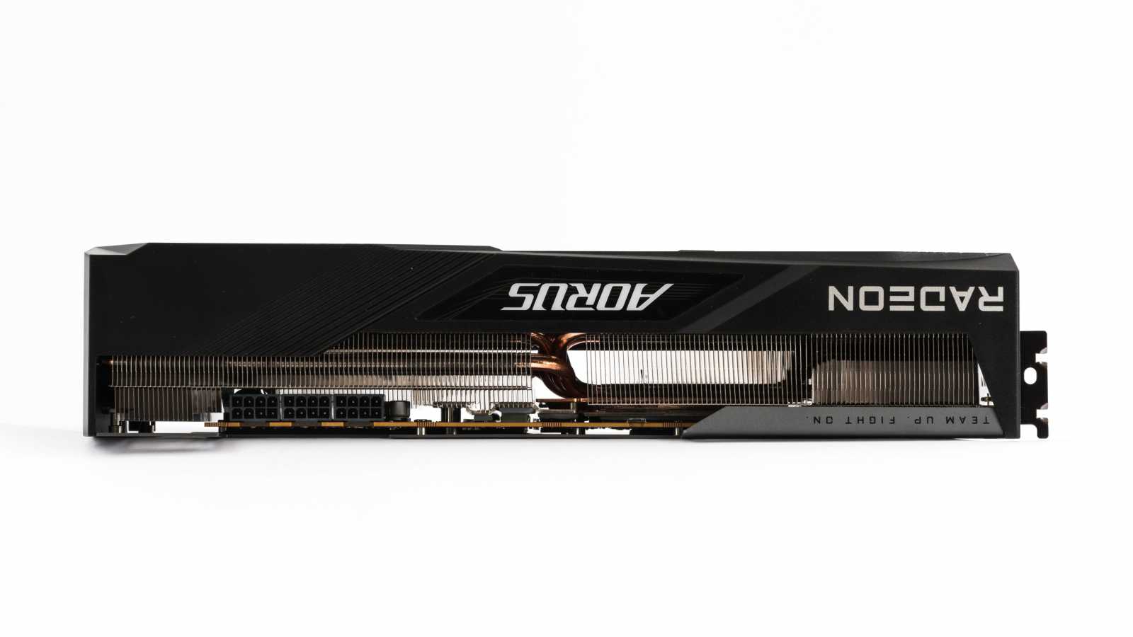 Aorus Radeon RX 7900 XTX Elite 24G: Špičková výbava za výbornou cenu