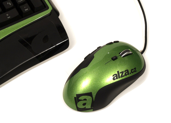 Projekt G3@Alza – skříň se zeleným ufounem na míru!