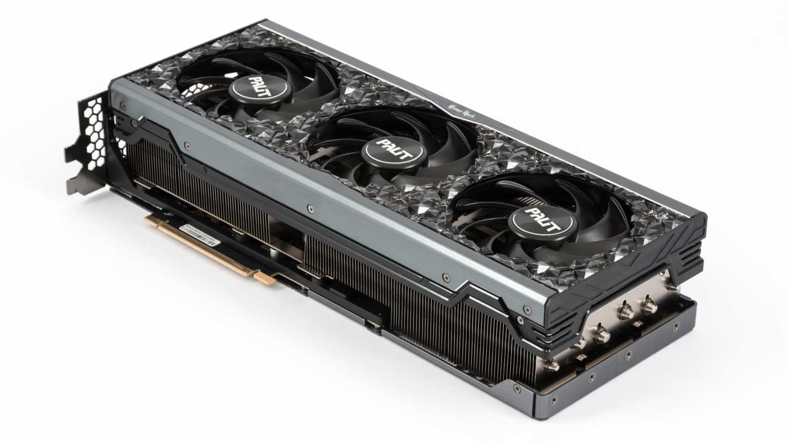 Palit  GeForce RTX 4080 Gamerock v testu: Patří k nejlevnějším, ale chlazení má špičkové