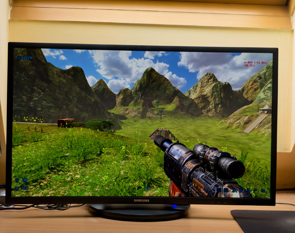 Samsung C27FG70: 144Hz VA monitor s Quantum Dot