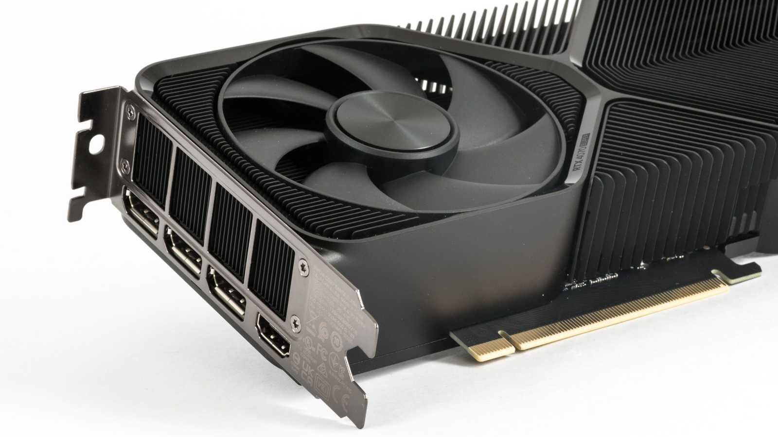 Test Nvidia GeForce RTX 4070 Super FE: Připravte se, sešup cen je tu!