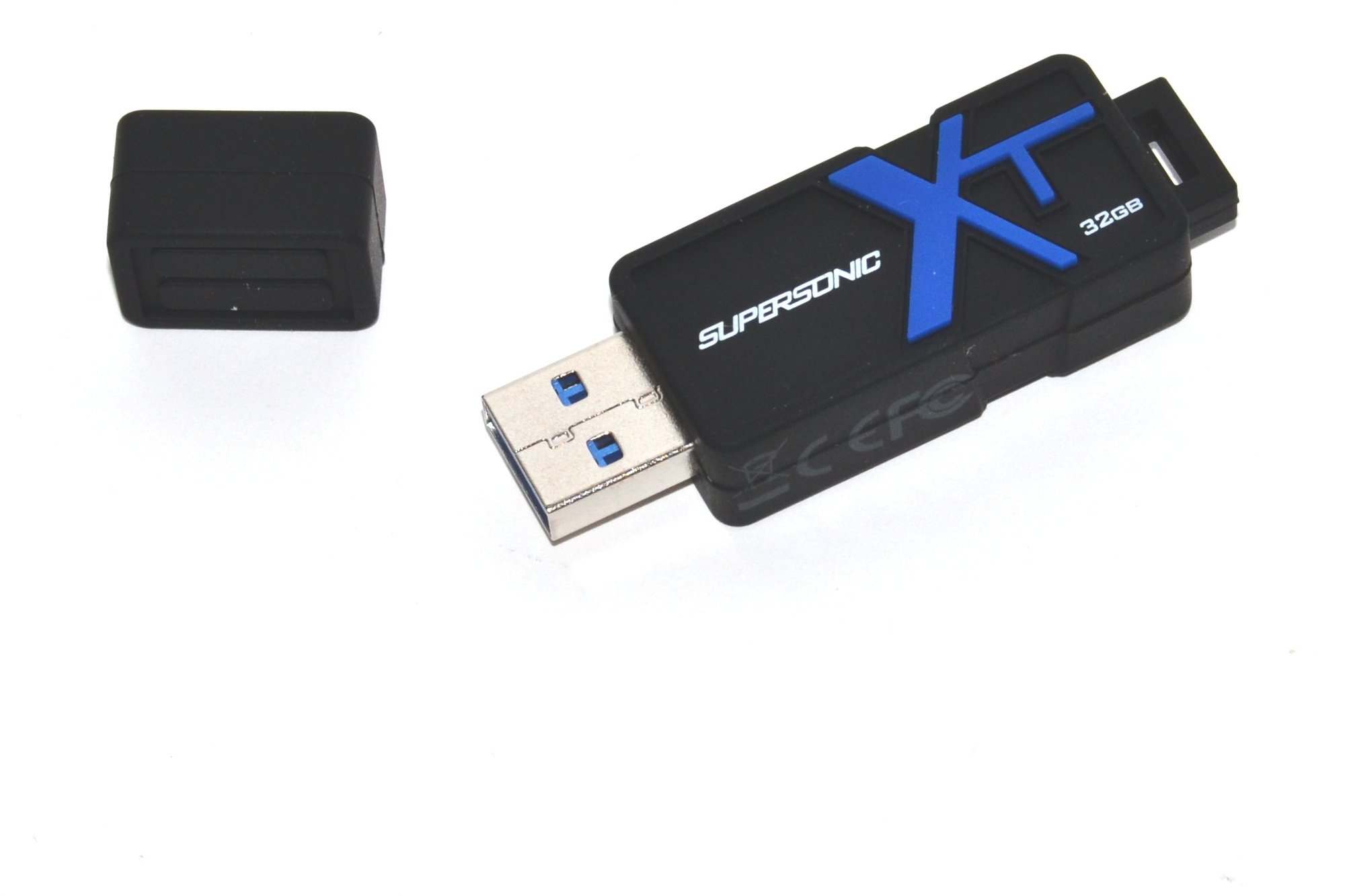 Velké srovnání 32GB flash disků – USB 3.0 dotahují cenou 2.0