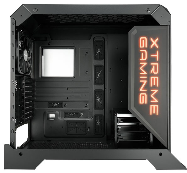 Gigabyte uvede na trh full-tower skříň pro hráče Xtreme Gaming XC700W