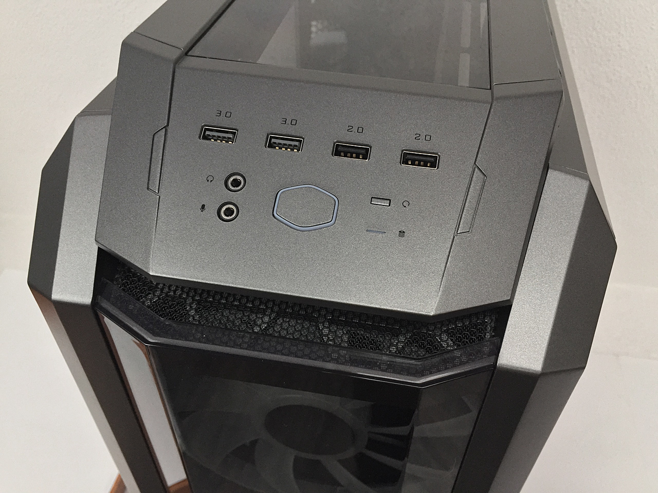 CM MasterCase H500P: velký kalibr na výkonné PC