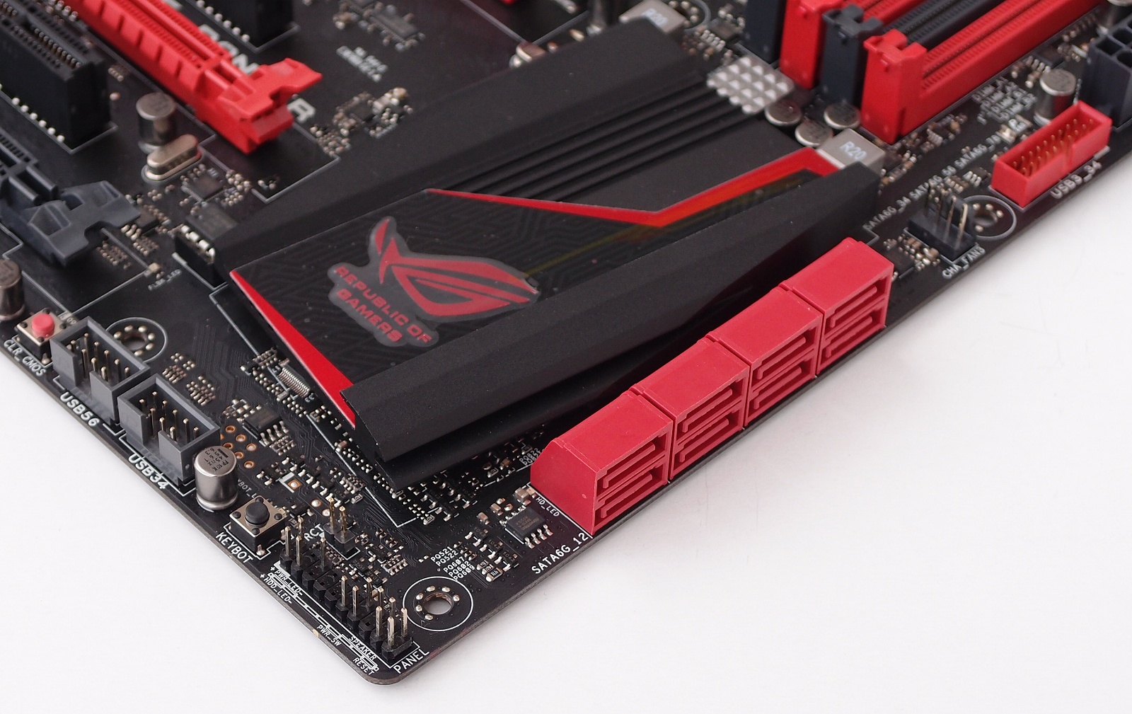 Asus Crossblade Ranger: funkce ROG už i pro AMD