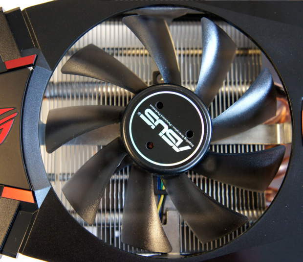 Asus GeForce GTX 580 Matrix Platinum v detailech