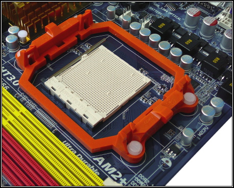 NVIDIA nForce 780a SLI vs AMD RS 780G (1/2 představení)