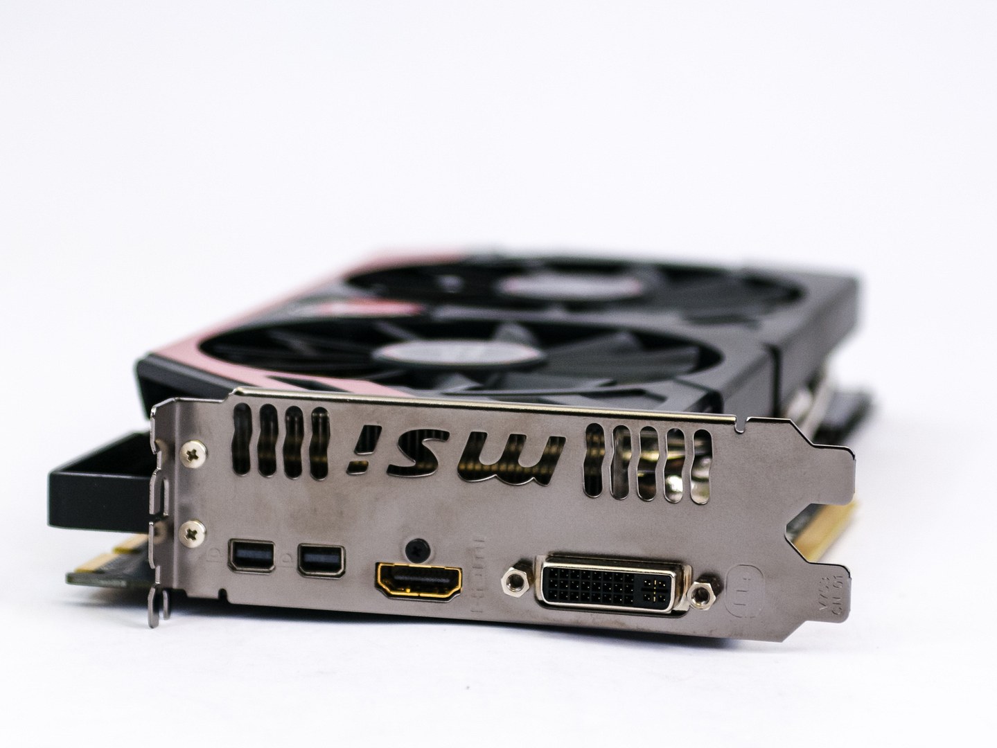 Co za šest tisíc: 2× Gigabyte GTX 960 vs. MSI R9 280 Gaming