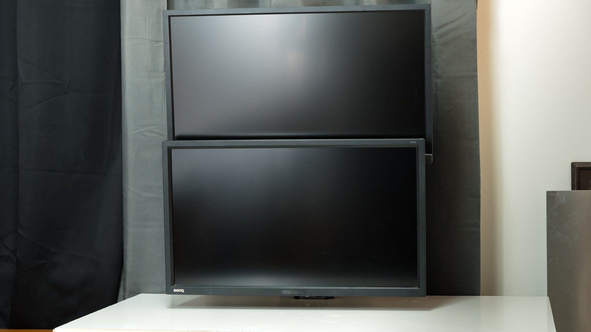 Gelid FlexMount Duo: Lepší ergonomie pro dva až 34" LCD