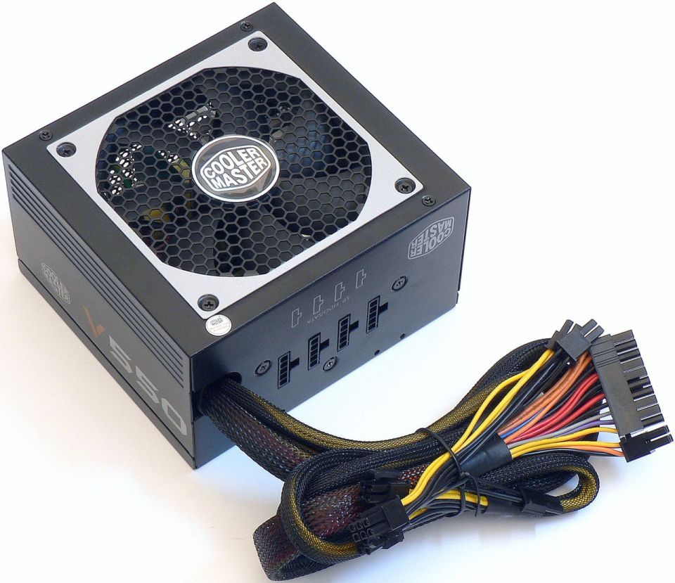 Cooler Master V Semi Modular 550 W: postrach pro Seasonic