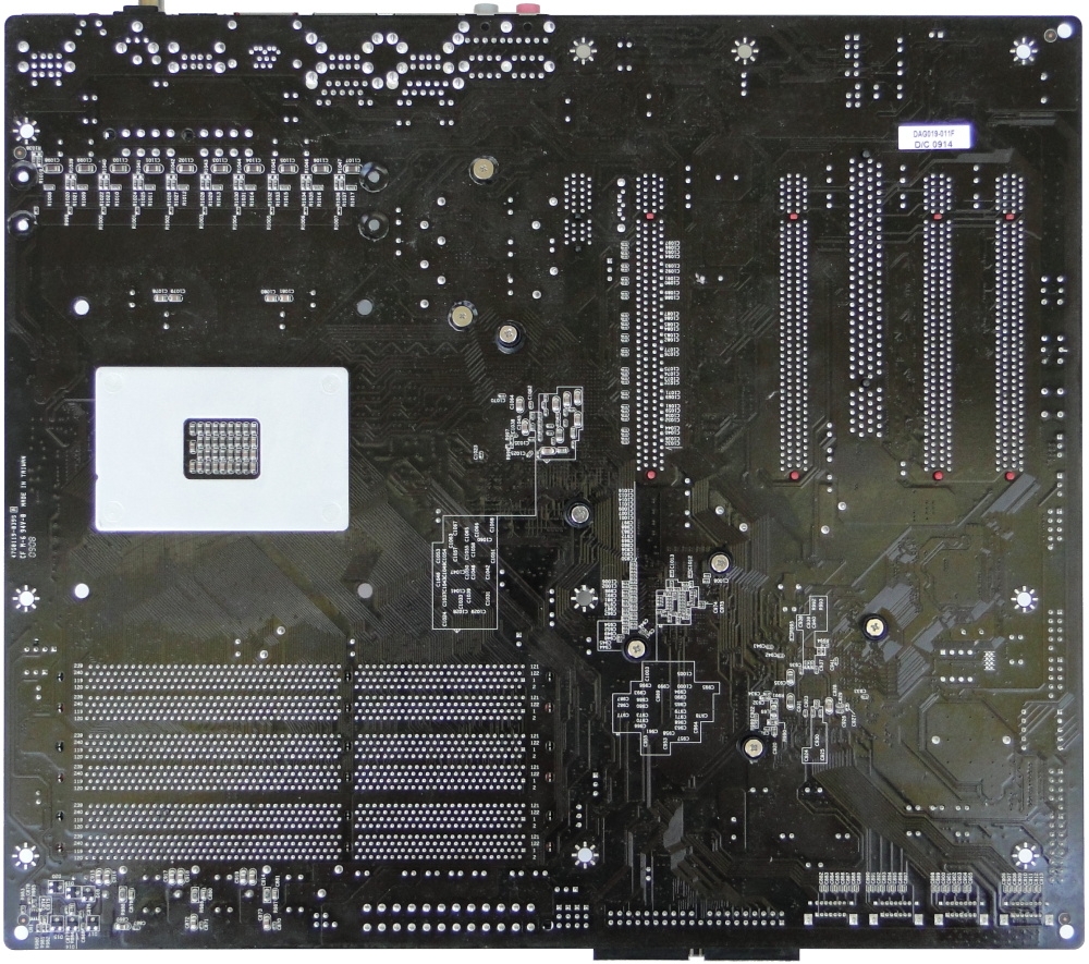 EVGA X58 Classified - Majstrštyk pro taktování Core i7