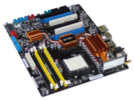 ASUS M3A32-MVP Deluxe/WiFi: luxusní podvozek pro procesory AMD