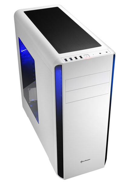 Sharkoon představil novou elegantní midi tower PC skříň BW9000