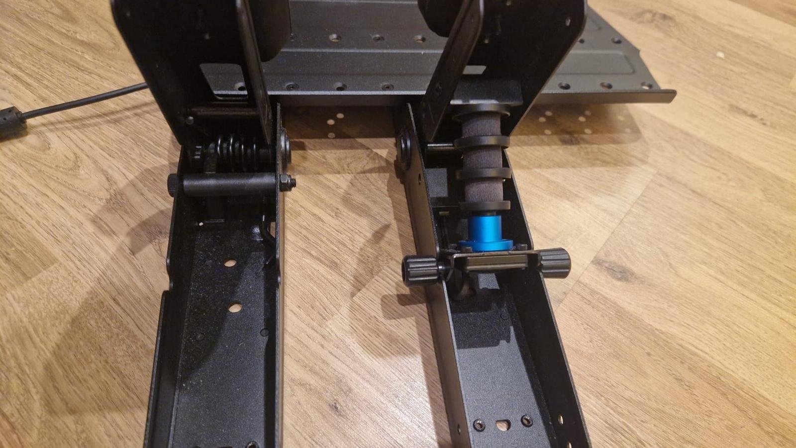 Test volantu Logitech RS50 – nástupce nesmrtelné legendy