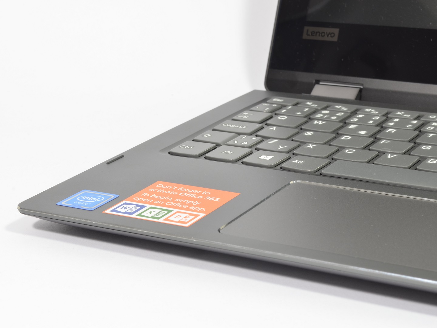 Lenovo Yoga 330-11IGM: test levného 2 in 1