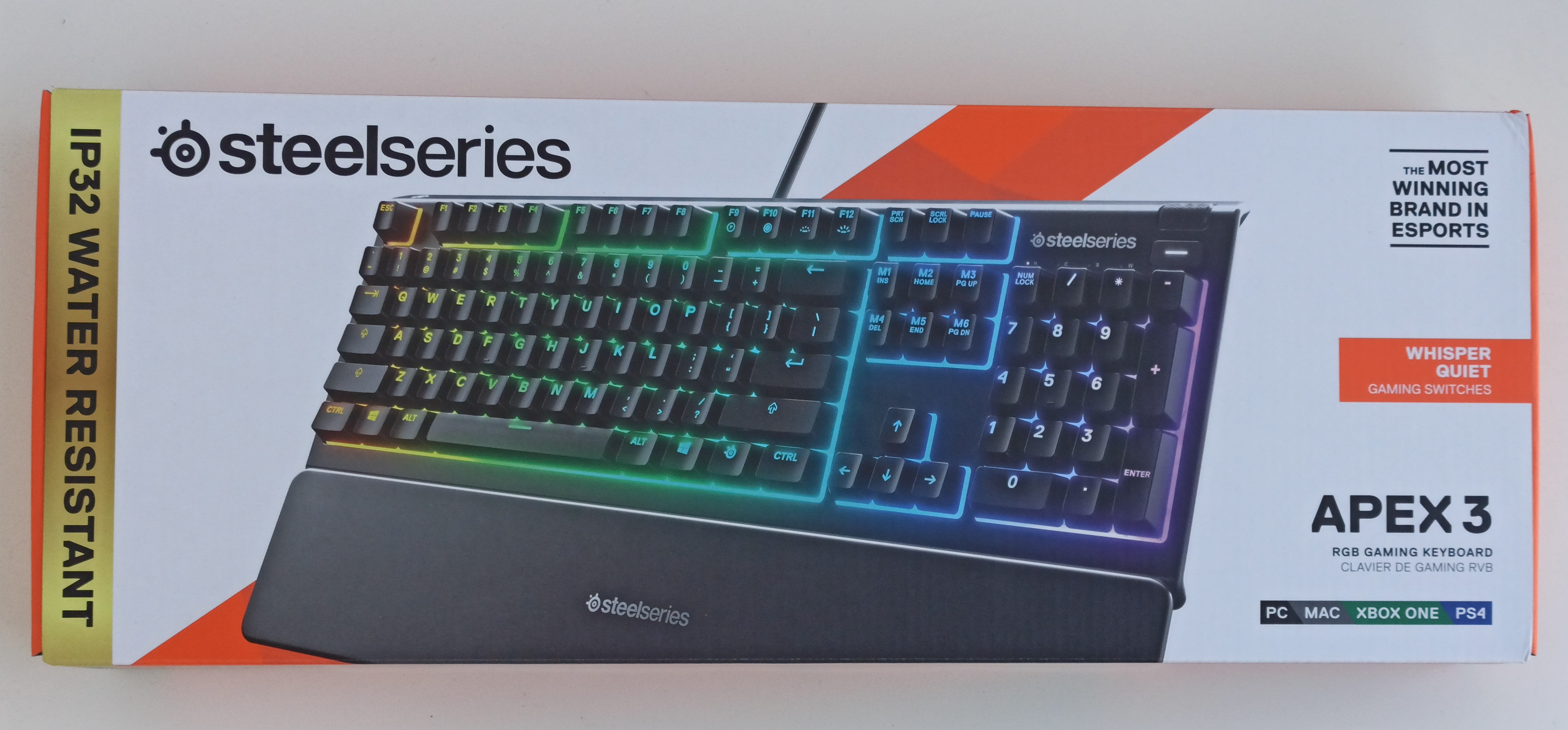 SteelSeries Apex 3 a Apex 5: membrána versus hybrid