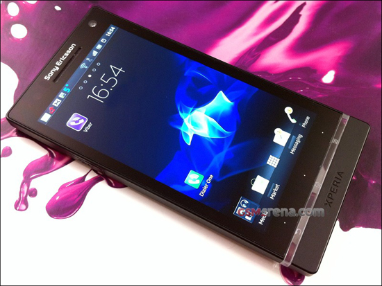 Smartphone Xperia Arc HD nabídne 12Mpx fotoaparát a HD displej