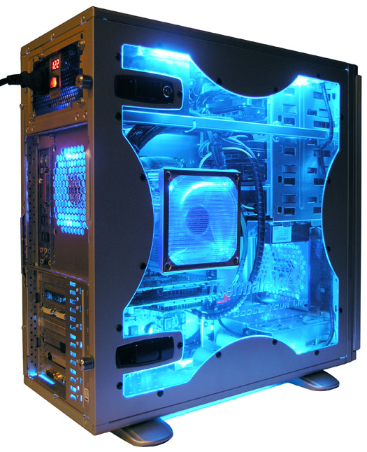 Thermaltake Armor Jr. : malý obrněnec