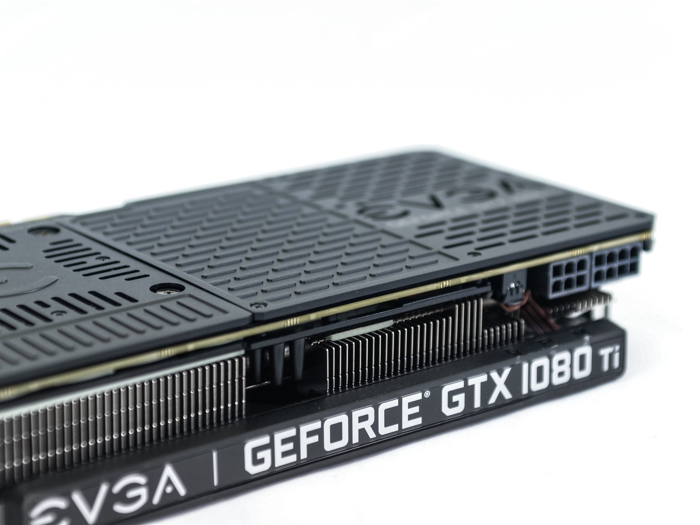 EVGA GeForce GTX 1080 Ti SC2 iCX: pro extrémní ladění