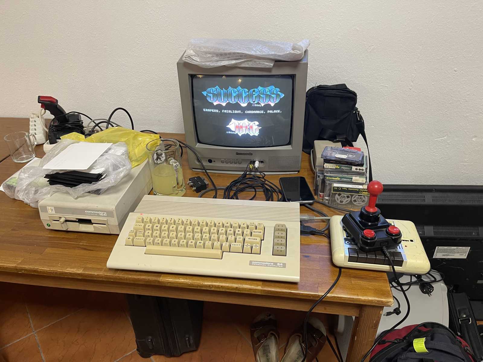 Jak si dnes zahrát na Commodore 64 (i bez něj)