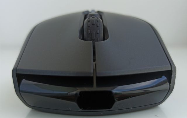 Dell Alienware 610M - mimozemské torpédo zabíjí s kabelem i bez