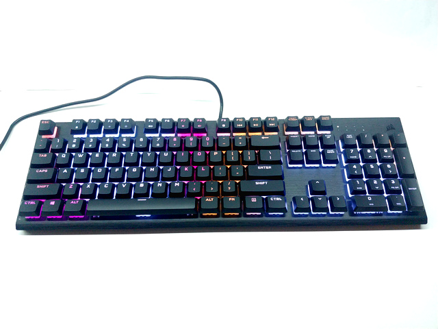 Corsair K60 RGB PRO a úplně nové spínače Cherry Viola