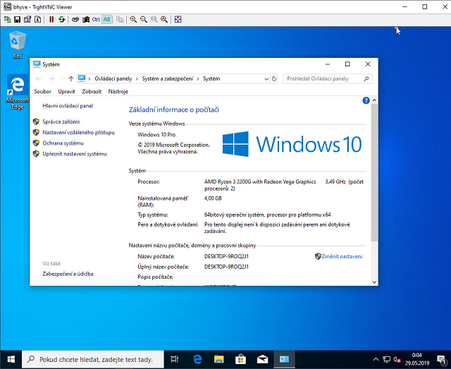 Nainstalovaný systém W10, připojení přes VNC.