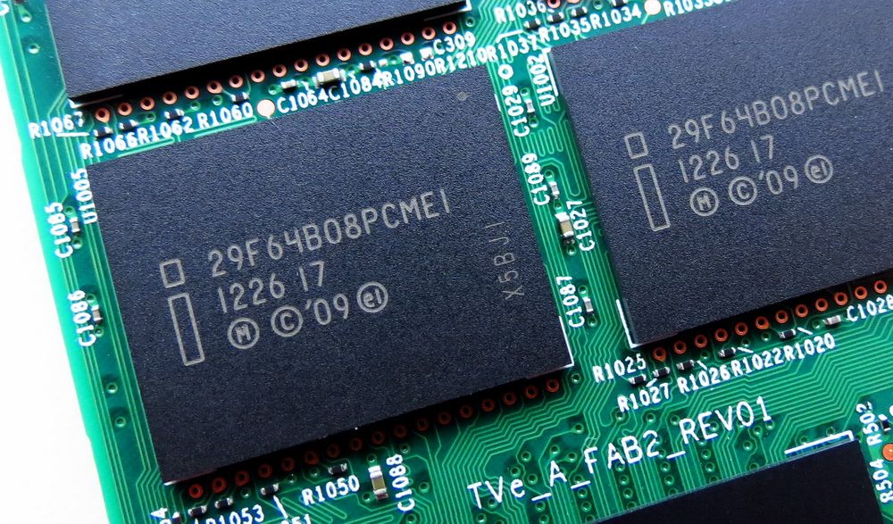 Intel SSD DC S3700 – 800 GB se zárukou stálého výkonu