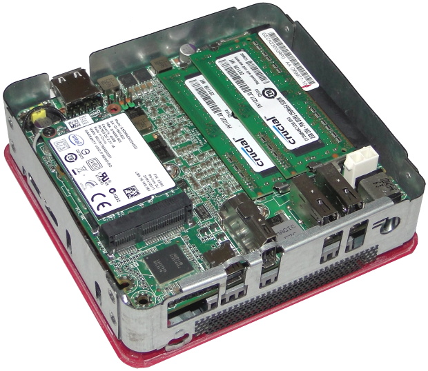 Intel NUC – počítač 11 × 11 cm s Intel Ivy Bridge