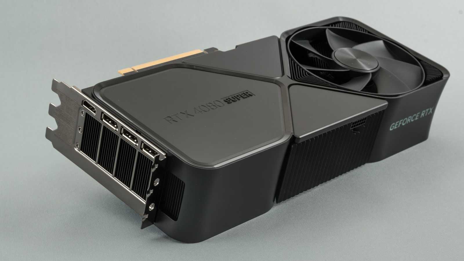 GeForce RTX 4080 Super Founders Edition: etalon od Nvidie v testu