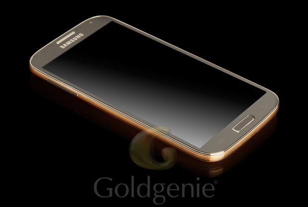 Samsung Galaxy S4 ve zlatém provedení přijde na 45 000 korun