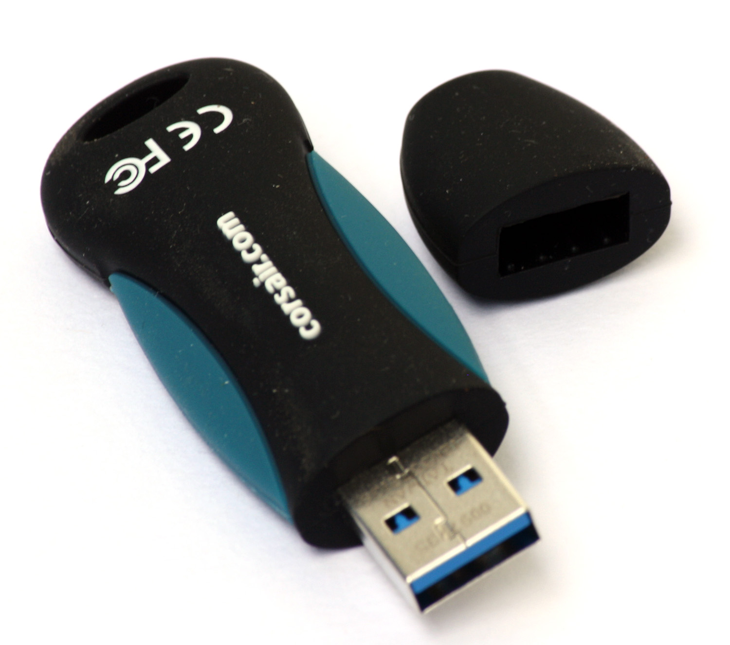 Velký srovnávací test USB 3.0 flash disků s kapacitou 64 GB