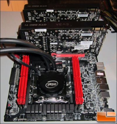 Základní deska eVGA X79 Classified E799 pro Sandy Bridge-E na fotografiích