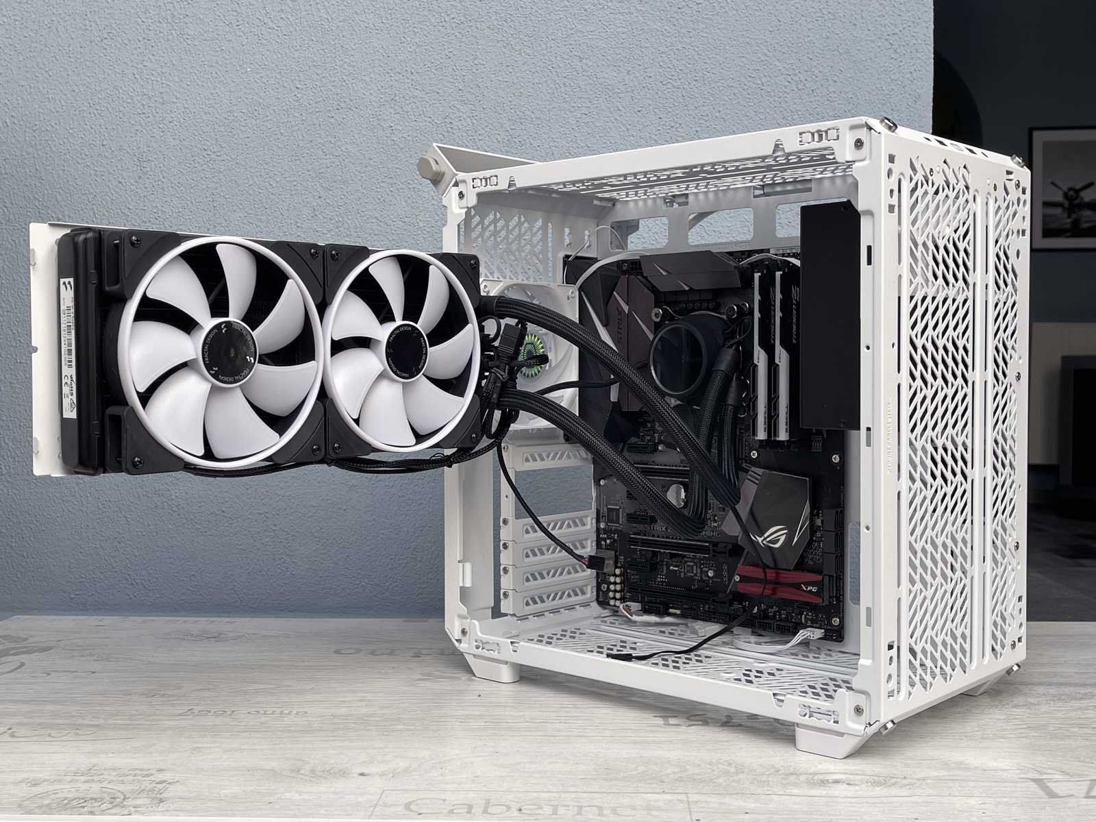 Test skříně Cooler Master Qube 500 FlatPack: Udělej si sám