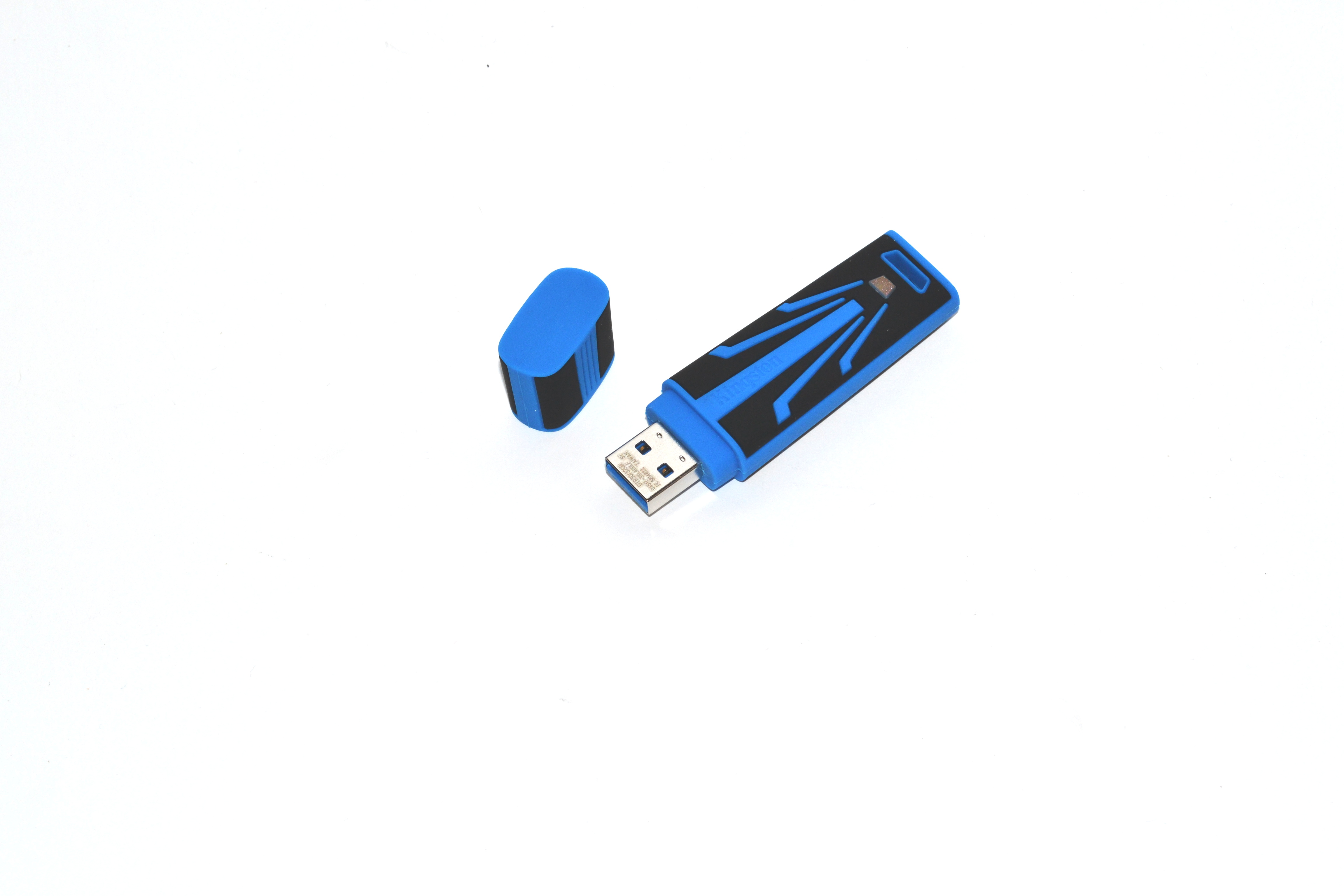 Velké srovnání 32GB flash disků – USB 3.0 dotahují cenou 2.0