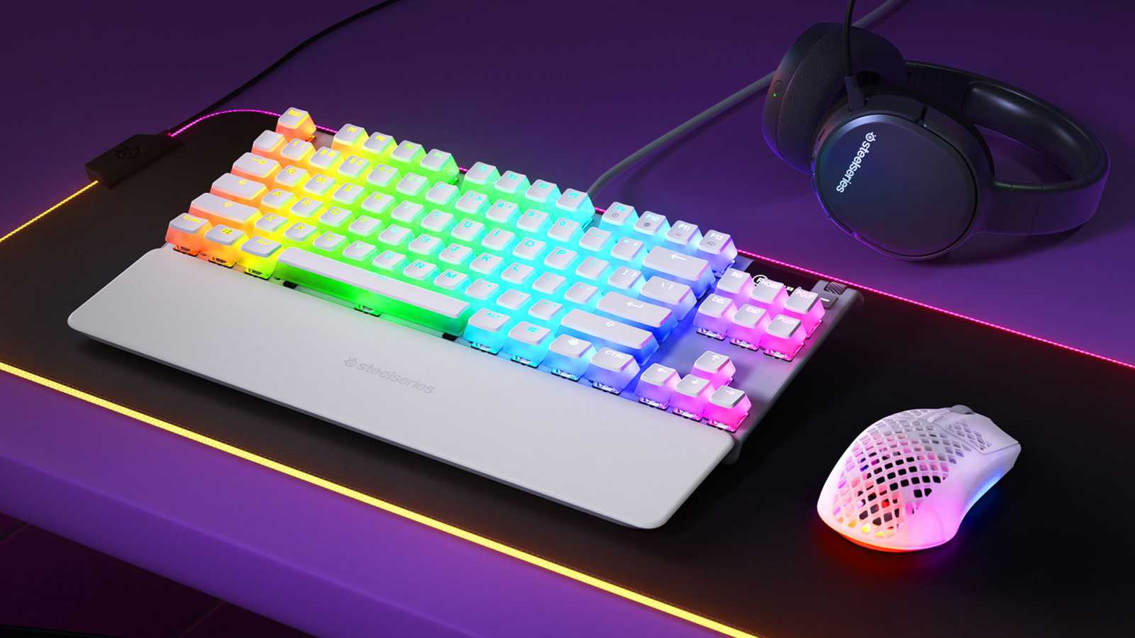 SteelSeries představuje speciální klávesnici a myš Apex 7 TKL Ghost a Aerox 3 Wireless Ghost