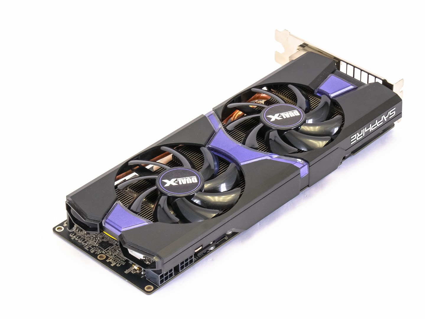 2× Sapphire R9 285: Dual-X a příjemné překvapení Compact