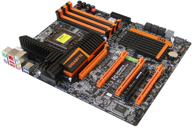 Gigabyte GA-X58A-OC – oranžový ďábel jen pro taktování