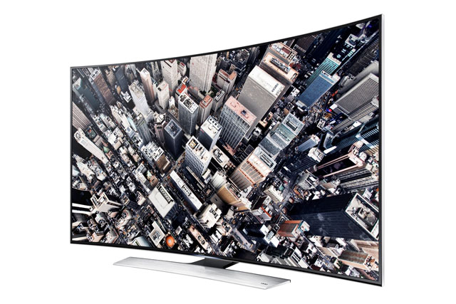 Zakřivené UHD televizory Samsung už dorazily i do střední Evropy