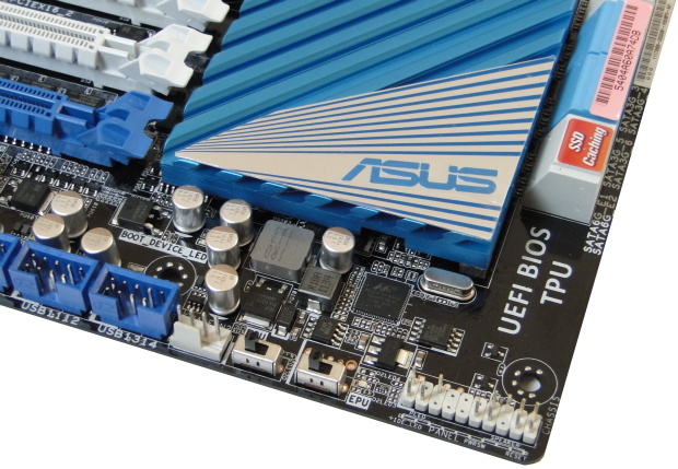 Duel X79 Express desek – Asus P9X79 Dlx a Intel DX79SI