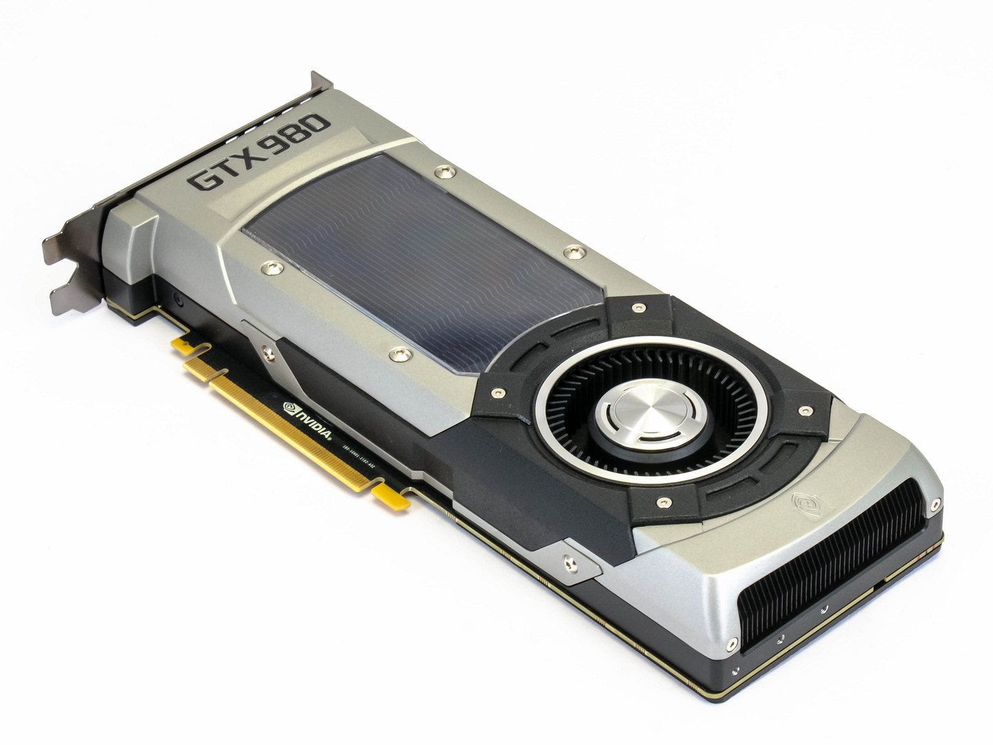 GeForce GTX 980: neuvěřitelný výkon i spotřeba