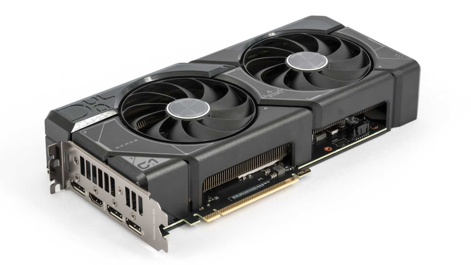 Asus Dual GF RTX 4070 12GB: Špičková i bez tisícikorunových příplatků