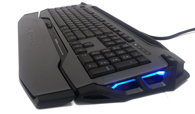 Roccat Skeltr: klávesnice, co spojuje různé světy