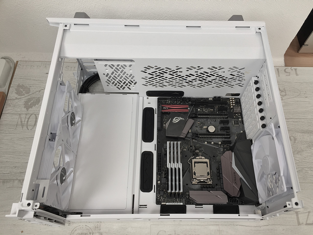 Fractal Design Define 7 – o jednu generaci a level výše