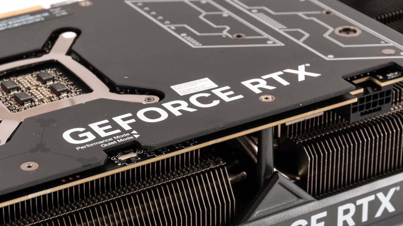 Test Asus TUF Gaming GeForce RTX 4090 OC Ed.: těžký kalibr