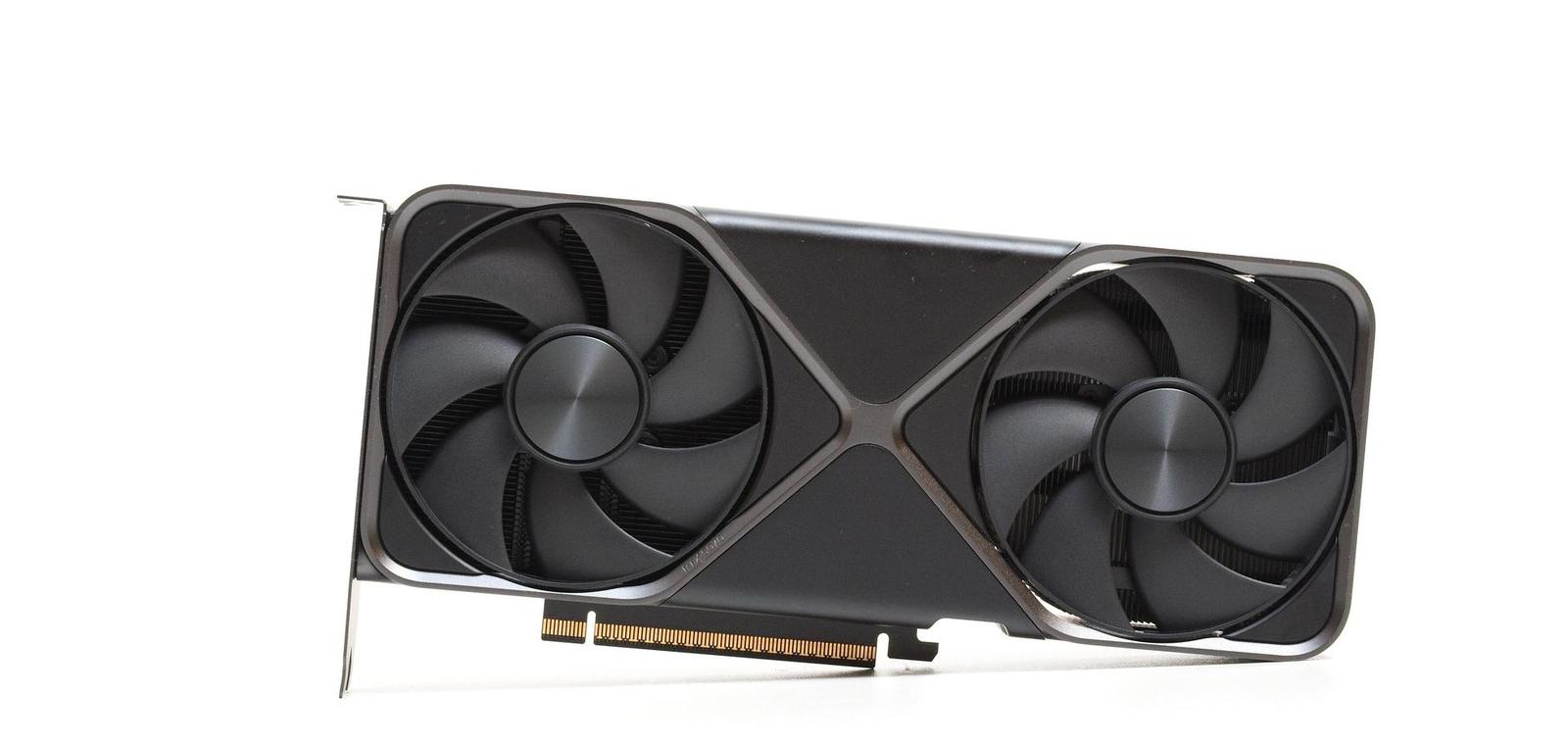 Test grafiky Nvidia GeForce RTX 5070 FE. Tváří se jako dobrá koupě