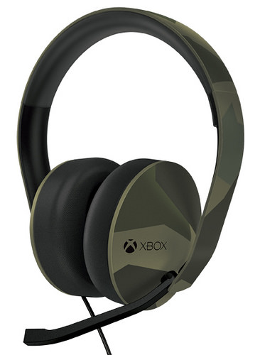 Microsoft vydává speciální edici bezdrátového ovladače a headsetu pro Xbox One v army stylu