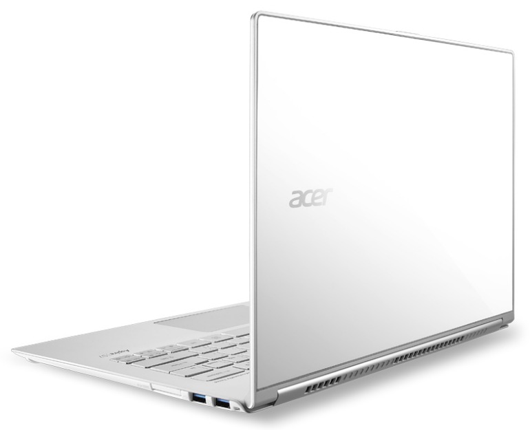 Acer Aspire S7: Bílý dotykový ultrabook