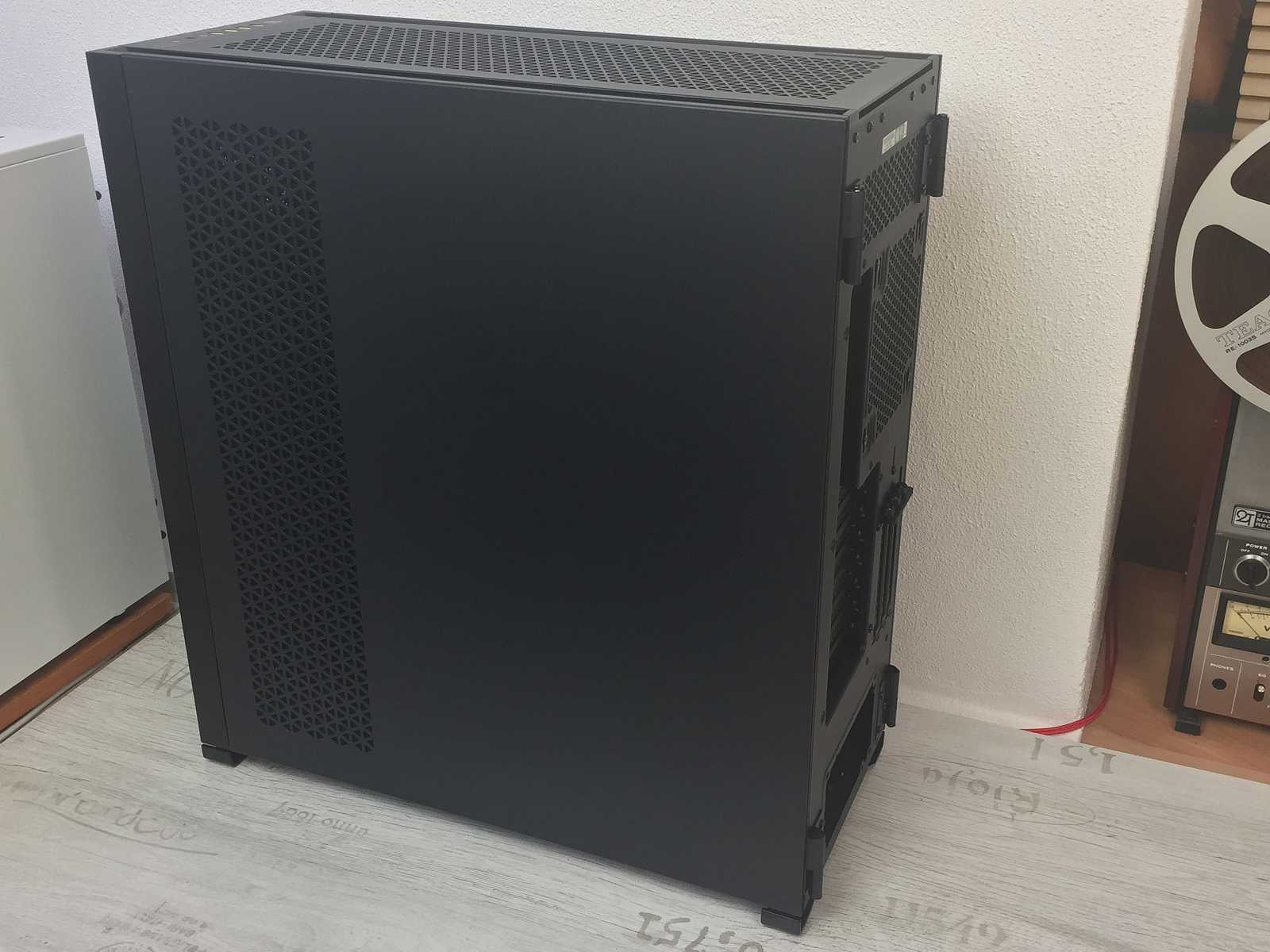 Test skříně Corsair 7000D AIRFLOW