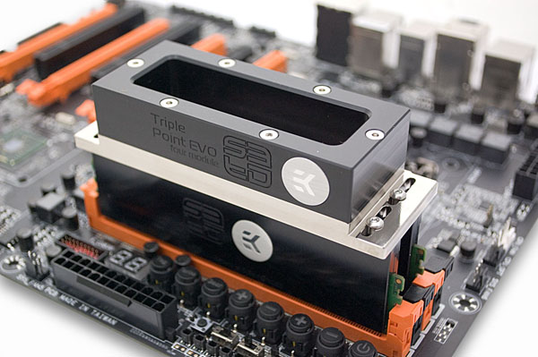 EK vydalo první LN2 evaporační chladič RAM
